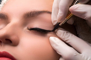 Eyelashes Treatment at Leor Clinic